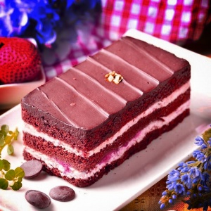 百香 百香,草莓黑金磚巧克力蛋糕,