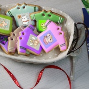 Disdain cats disdain cats, Tandora's biscuits for salivation (with a gift box) (receive saliva to ensure that the child has adequate food and clothing) (12 pieces in a box, with red thread & piercing) [designed by disdain cat],
