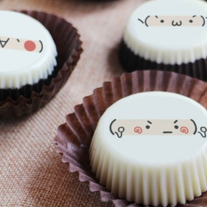 Bocado, Chocolate Oreo Cookies 6 pieces (comes with...