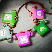 Tata 啾恋喵, Tandora biscuits for salivation (with gift box) (receive salivation to ensure that the child has enough food and clothing) (12 pieces in a box, with red thread & piercing) [designed by Tata 啾恋喵],