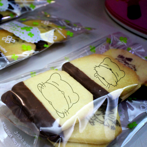 UNi 优尼UNi 优尼, lack of sleep, tea bag chocolate biscuits (similar to the little bear biscuit when I was young) (with a gift box, suitable for sharing with colleagues, friends and family) [designed by UNi 优尼],
