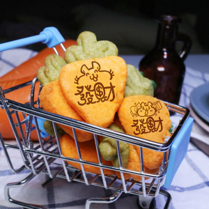 The island of Colapi croquettes, the island of Colapi croquettes, make a fortune_radish cheese biscuit gift box (similar to the little bear biscuit style of childhood) (with gift box, suitable for sharing with colleagues, friends and family) [designed by Colapi island of croquettes ],