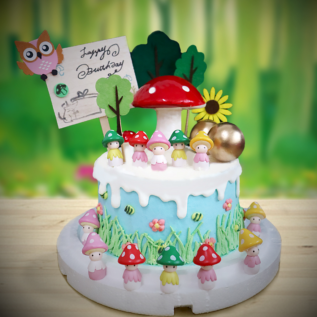 蛋糕幻想蘑菇 库存照片. 图片 包括有 艺术, 装饰, 五颜六色, 可食, 地精, 孩子, 幻想, 家庭 - 13270764