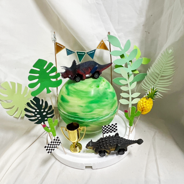 Susan Susan, Jurassic Dinosaur Car | Knock-on Cake, Planet Cake | Free Ice Cream Upgrade | Available Nationwide | Limited Quantity, Reservations Required | Delivery Within 24 Hours, Please Call 0227945616^^ (Beat the cake to put decorations inside!! Includes trophies, dinosaur cars, racing car decorations, and ancient jungle themes (changed periodically). Enjoy decorating with your children or birthday celebratory friends! By SUSAN, a conversationalist of handmade desserts - Specializing in birthday cakes, ice cream cakes, customized cakes, French tarts, and other handmade desserts | #*。.) ##... ....####,