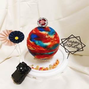 Susan Susan, Beyblade | Knock Cake, Planet Cake | Free Ice Cream Upgrade | Available Nationwide | Limited Quantity, Reservations Required | Delivery Within 24 Hours, Please Call 0227945616^^ (Beat the cake to put decorations inside!! Includes Beyblades from different generations, launchers, and other battle scenes; designs are changed periodically. Enjoy decorating with your kids or birthday celebratory friends!) by SUSAN, a conversationalist of handmade desserts - Specializing in birthday cakes, ice cream cakes, customized cakes, French tarts, and other handmade desserts | #*。.) ##... ....####,