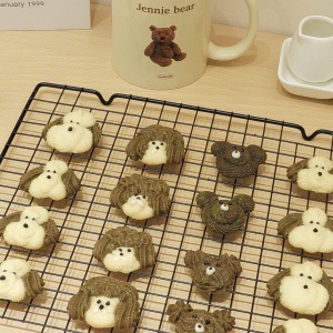 Matcha Shy Dog, Greedy Guts Cat | dessert365 Handmade dessert delivery platform