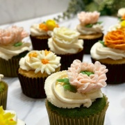 芊花六入杯子蛋糕, 裱花蛋糕, 芊花甜點工作室