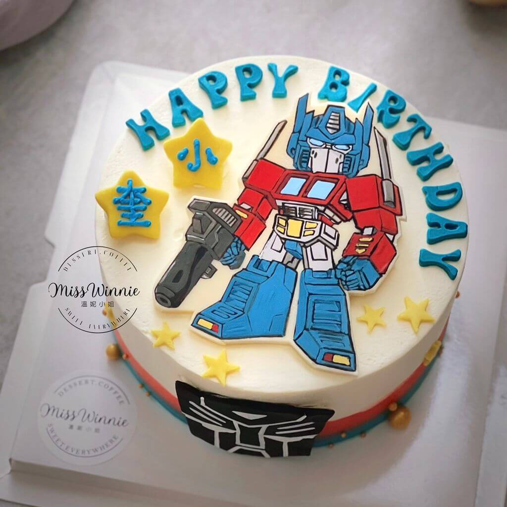 變形金鋼柯博文, Miss Winnie 溫妮小姐