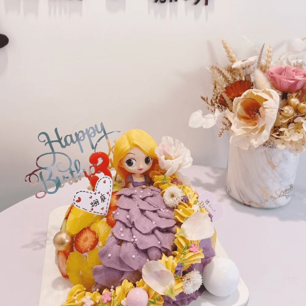 Rapunzel from Tangled, Shuo Coffee Desserts...